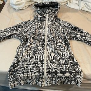 Rare Lululemon Scuba hoodie